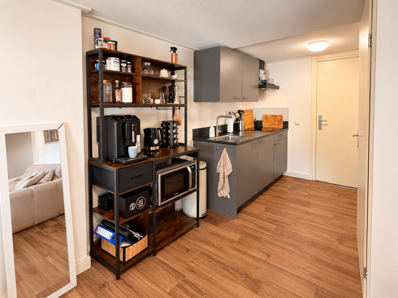 Appartement te huur: Grotestraat 30C, Tegelen