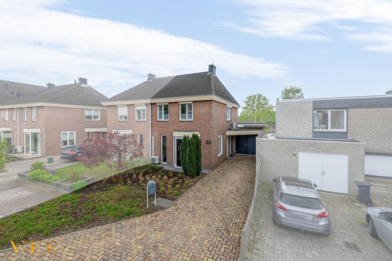 Broekstraat 28